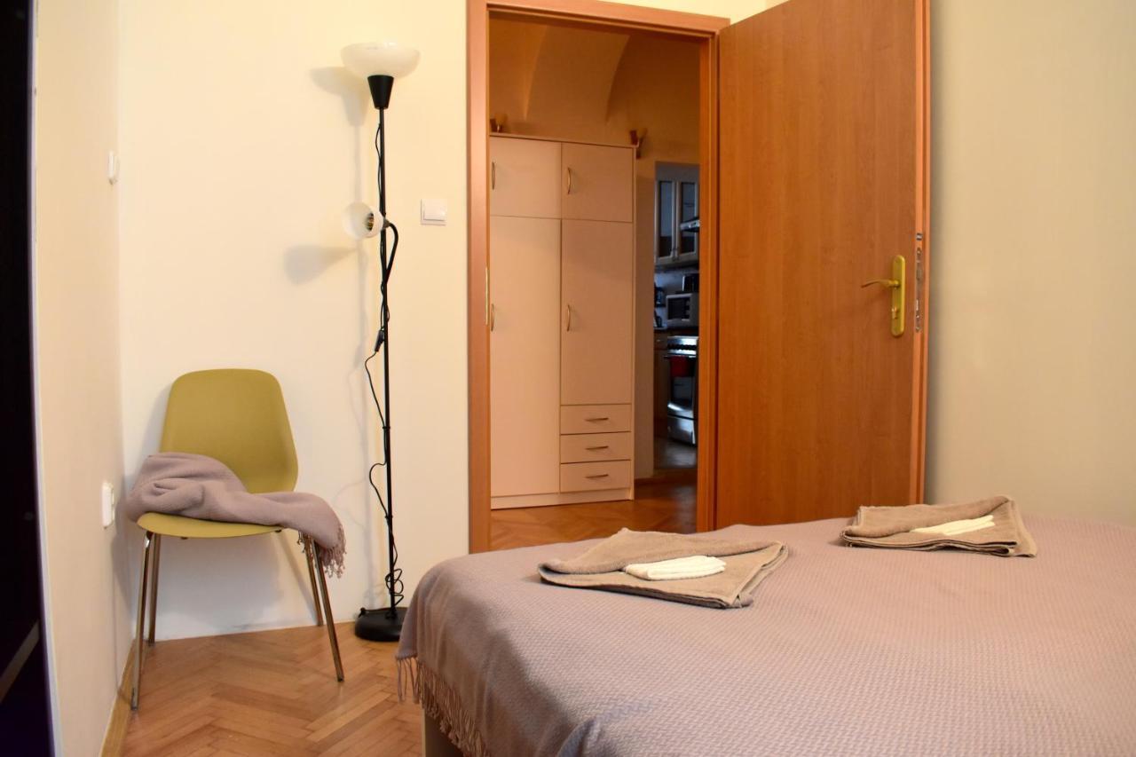 Andy'S Central 3-Bedroom Apartment ! Prague Luaran gambar