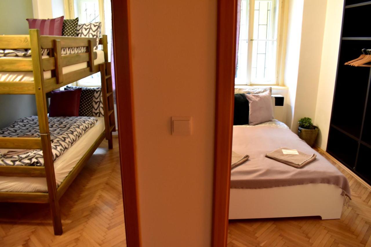 Andy'S Central 3-Bedroom Apartment ! Prague Luaran gambar